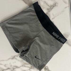 Nike Pro Women’s spandex compression fitness biker shorts grey and black size L